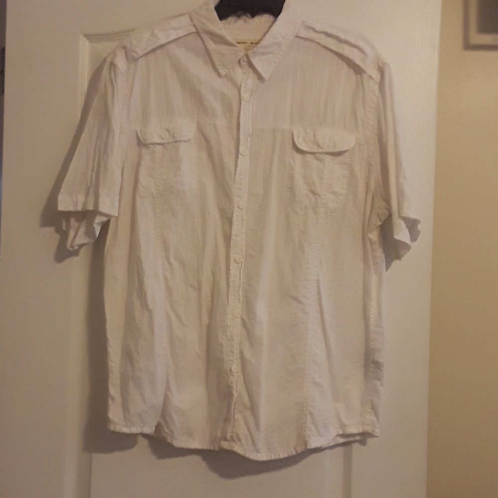 Men's white shirt
